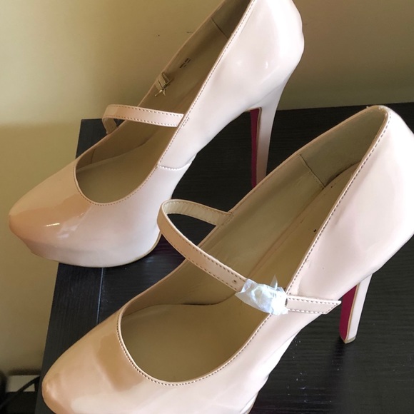 Shoe Dazzle Shoes | Sz 1 Shoedazzle Platform Pumps | Poshmark